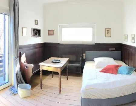 Gaestehaus Burkhardt *